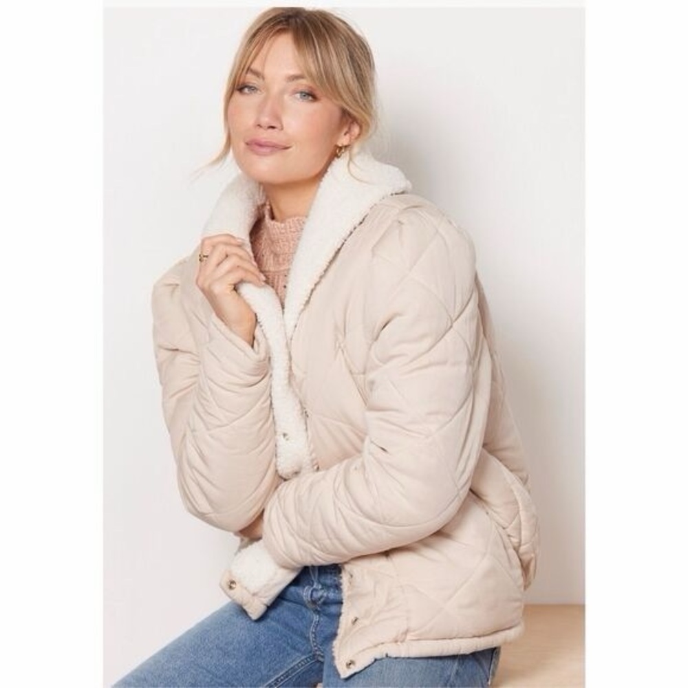 NWT BLANKNYC Warm Hearts Quilted Sherpa Collar Jacket Cream Beige Large